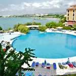 Sea View Luxury 1-bd Marina Cape Apartment *