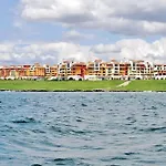 Sea View Luxury 1-bd Marina Cape شقة *