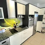 Sea View Luxury 1-bd Marina Cape * 아헬로이