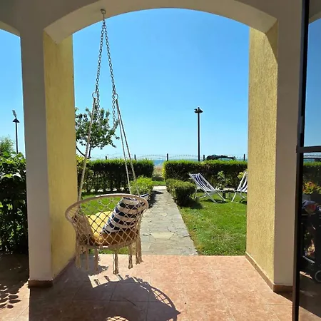 Sea View Luxury 1-bd Marina Cape Apartment