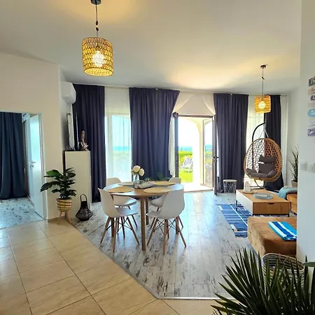 Sea View Luxury 1-bd Marina Cape Apartment